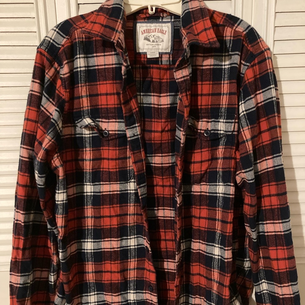 American Eagle flannel size medium